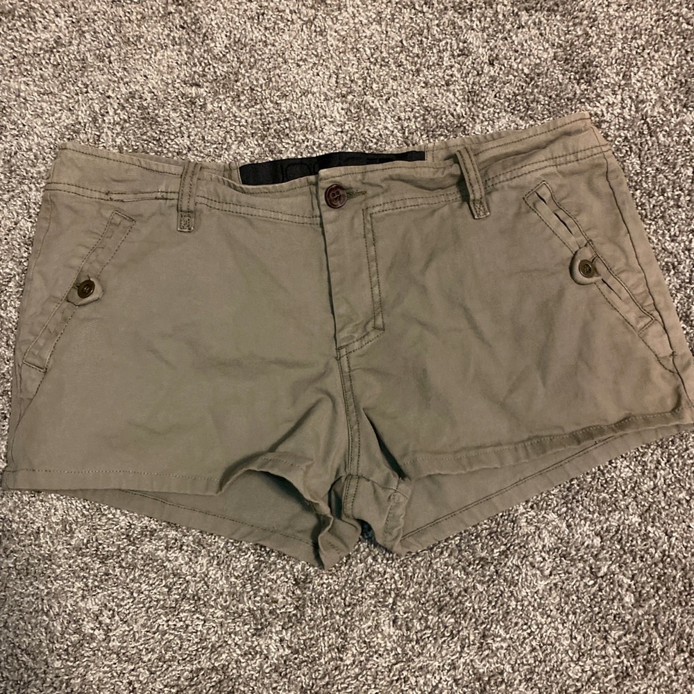 Joes jeans take me slowly green shorts 31